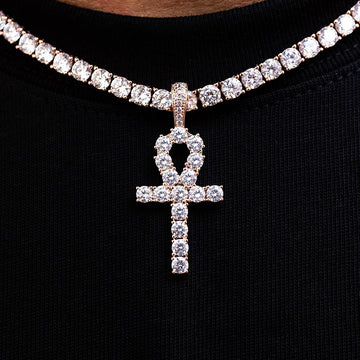 Colgante Cruz Ankh con Circonitas en Oro Rosa