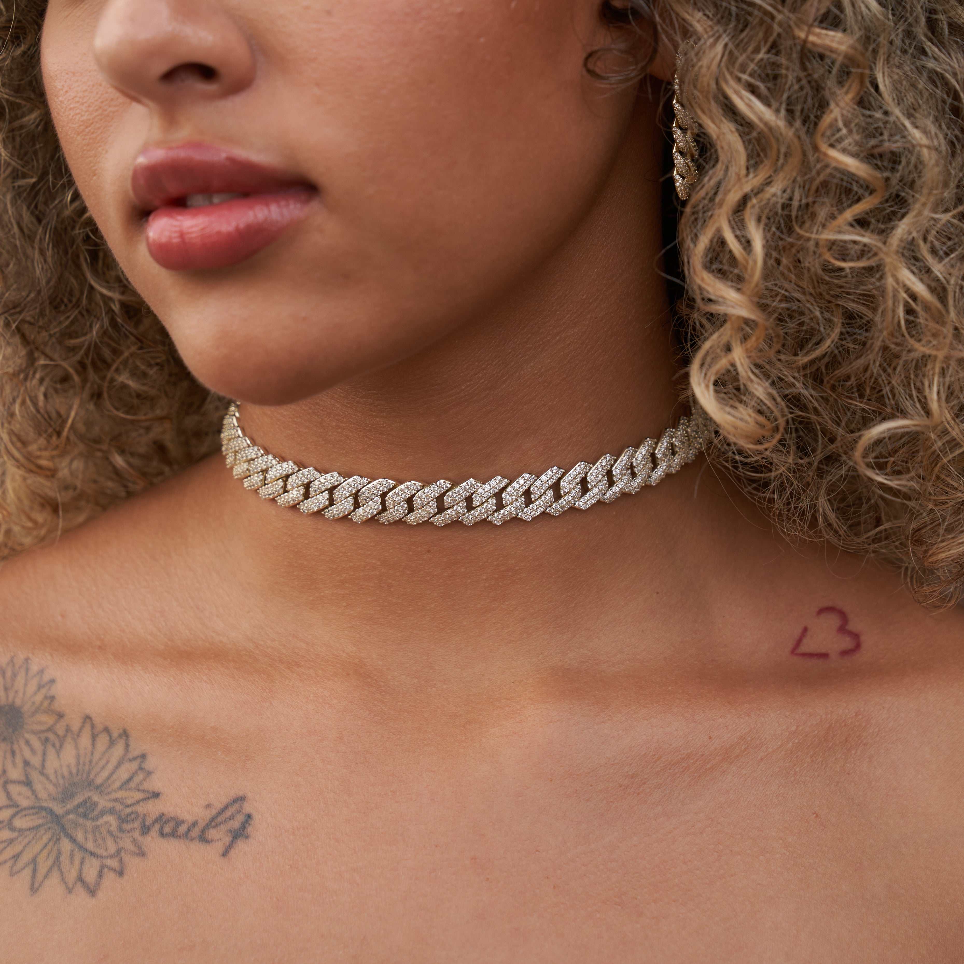 8.5 mm gld link choker in yellow gold Clearance