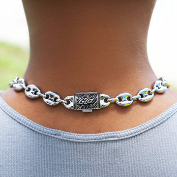 Collar de cadena Mariner abultada de oro blanco - 12 mm