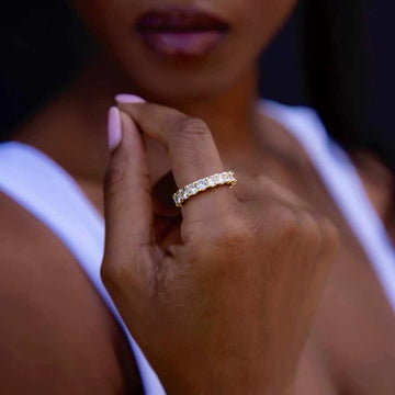 14k Solid Gold 4mm Single Layer Diamond Band Ring - The GLD Shop