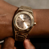 Bisel estriado de 36 mm Alpha Era en oro amarillo