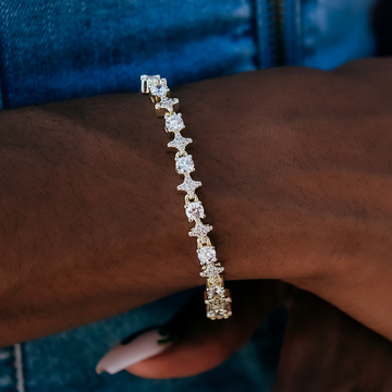 Round Stone Star Tennis Bracelet in Yellow Gold