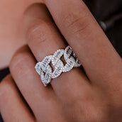 Anillo cubano de baguette helado en vermeil de oro blanco