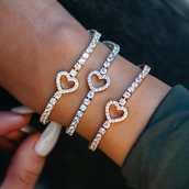 Set de pulseras de tenis con corazones