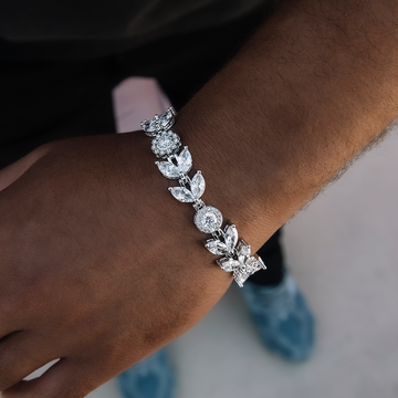 Pulsera de flores con diamantes