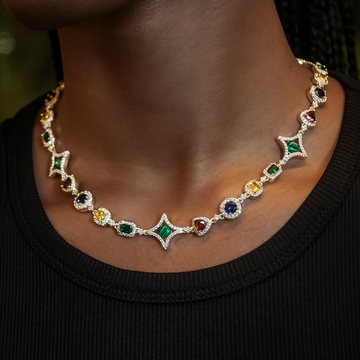 Collar de gemas de colores