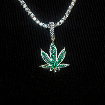 Colgante Esmeralda Hoja de Marihuana
