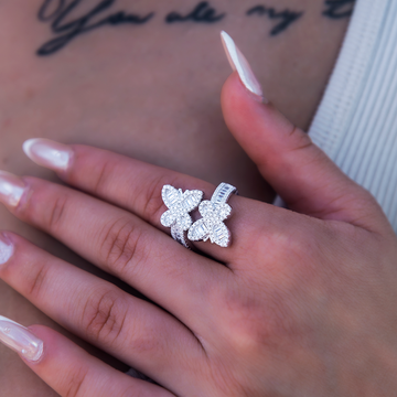 Anillo Mariposa de Baguettes de Diamantes en Vermeil de Oro Blanco