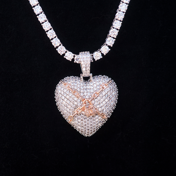 Colgante de Corazón con Cadena de Diamantes