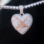 Colgante de Corazón con Cadena de Diamantes