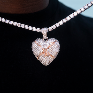 Colgante de Corazón con Cadena de Diamantes