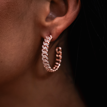 Pendientes de aro con pavé de diamantes en oro rosa