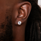 Pendientes de oro blanco con diamantes de talla redonda de 7 mm GLD