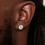 Pendientes de oro amarillo GLD con diamante redondo talla brillante de 7 mm