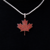 Colgante de Canadá con circonitas/diamantes
