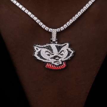 Colgante oficial de la mascota Bucky Badger de la NCAA de Wisconsin
