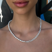 Collar de perlas Figaro con diamante