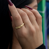Anillo de cuerda de 4MM en oro amarillo