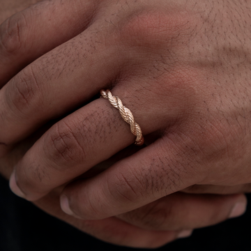 Anillo de cuerda de 4 mm en oro rosado