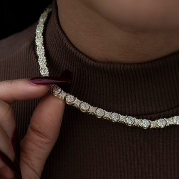 Collar con eslabones de estrella y pavé redondos - 6mm