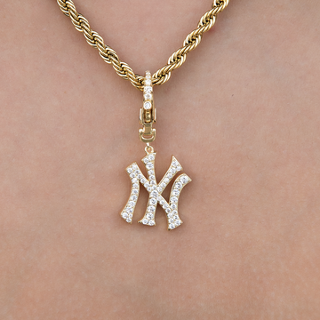 Colgante de amuleto con clip con micro logotipo oficial de los New York Yankees de la MLB en oro amarillo