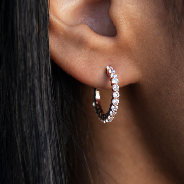 Aretes de aro Eternity en oro rosado de 2 mm