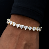 Brazalete de tenis con diamantes de corazón de 6 mm - Oro
