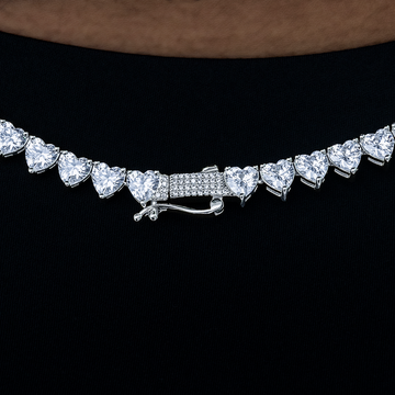 Cadena de tenis con diamantes en forma de corazón de oro blanco de 6 mm