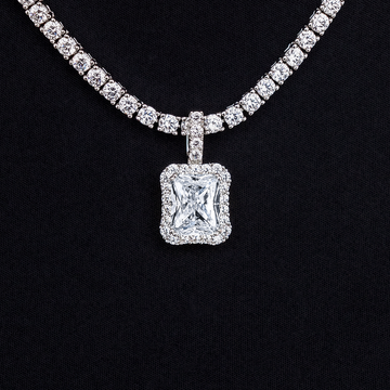 Colgante de microdiamantes en oro blanco