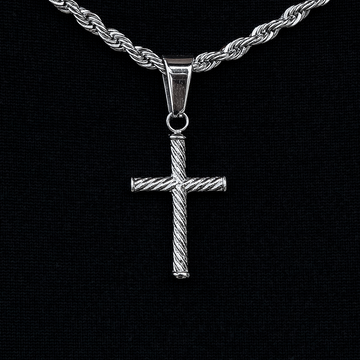 Colgante con Cruz de Cuerda Trenzada Micro en Oro Blanco