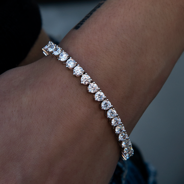 Pulsera de tenis de oro blanco con 3 puntas