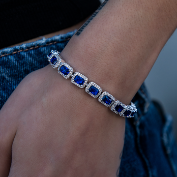 Pulsera de tenis con zafiros de 7 mm de talla cojín - Oro blanco