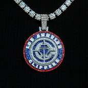 Colgante con el logo oficial de la NBA 2024 de Los Angeles Clippers - Oro blanco