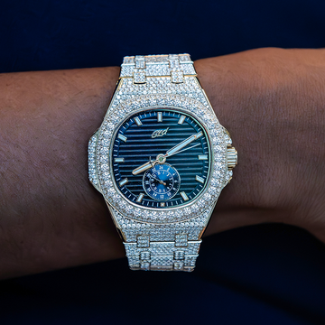 Reloj 39MM Visionary con Caja Totalmente Cubierta de Diamantes y Esfera Negra - Oro Amarillo