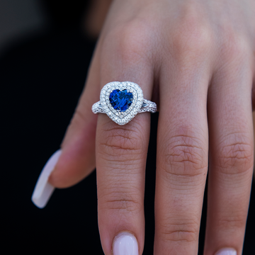 Anillo Corazón de Zafiro en Vermeil de Oro Blanco