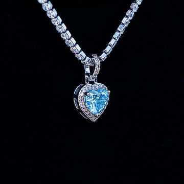 Colgante Micro Corazón Azul Helado en Oro Blanco
