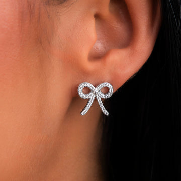 Pendientes de Lazo con Diamantes en Oro Blanco