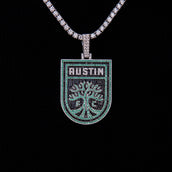 Colgante con el logo oficial de la MLS de Austin FC en oro blanco