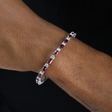 Pulsera de tenis Baguette de rubíes en oro blanco - 4MM