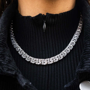 Collar de eslabones de cadena baguette en oro blanco