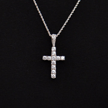 Micro Cruz de Diamantes en Oro Blanco