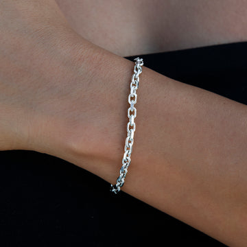 Brazalete de caja abierta de 3,6 MM en oro blanco