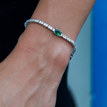 Pulsera de tenis de oro blanco con diamantes de roca de hielo de colores
