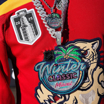 Colgante oficial de oro blanco de la NHL Giant 2026 Winter Classic