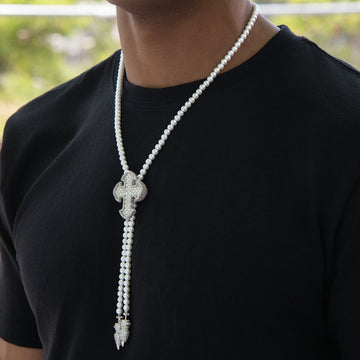 Cadena Bolo con Perla y Cruz Helada en Oro Blanco