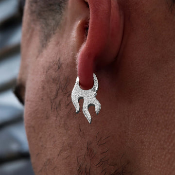 Pendientes de aro Diamond Flame en oro blanco