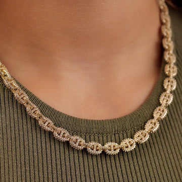 Micro Valentina Necklace in Yellow Gold