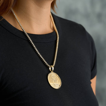 Colgante de Moneda Oficial de la NBA de los Atlanta Hawks en Oro Amarillo