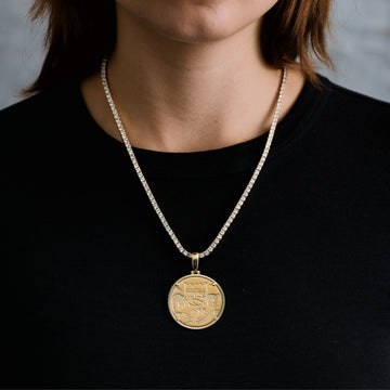 Colgante oficial de moneda NBA de los Sacramento Kings en oro amarillo