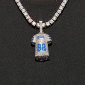 Colgante de oro blanco con el número 88 de la camiseta oficial de Ceedee Lamb de los Dallas Cowboys de la NFL
